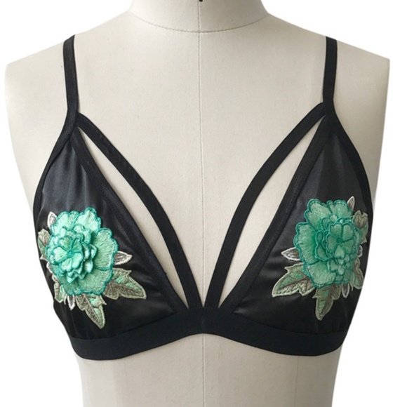 Strappy Embroidered Flower V Plunge Bra - Picture 2 of 8